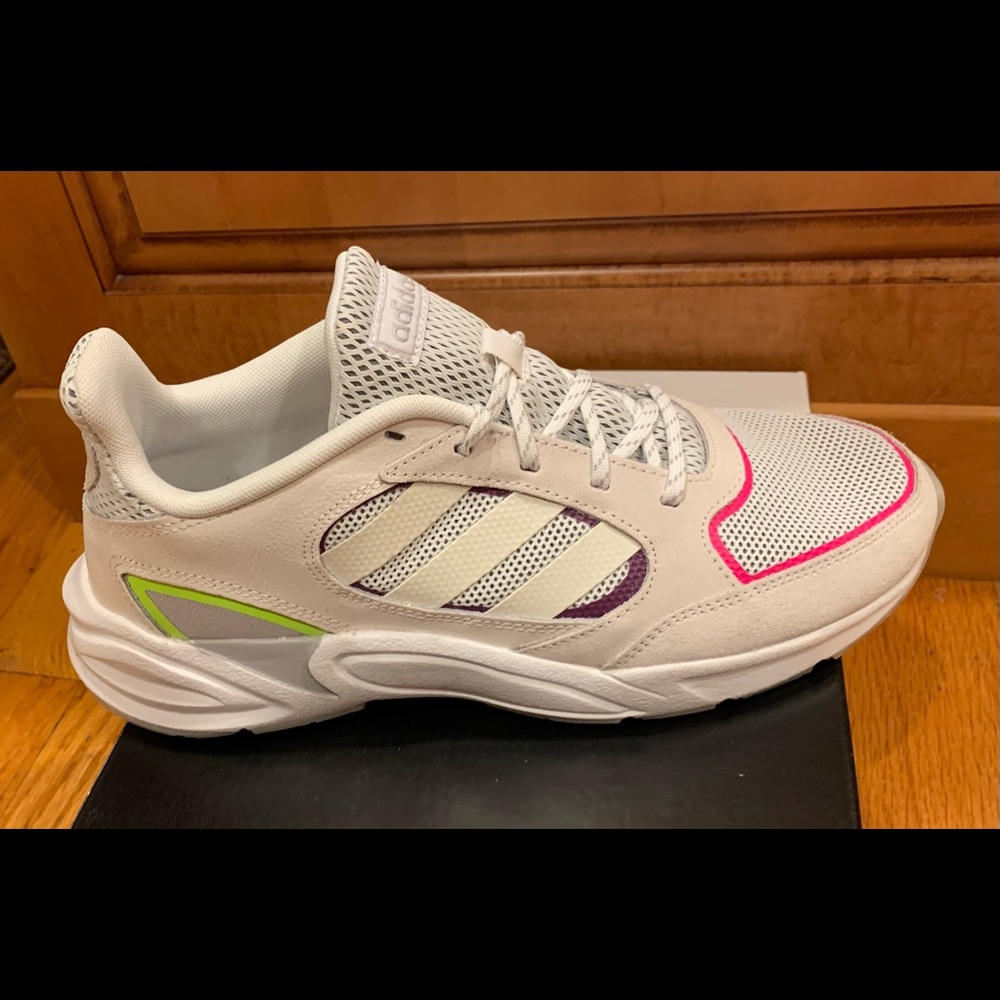 Women’s Adidas 90’s Valasion Shoes ~9.5